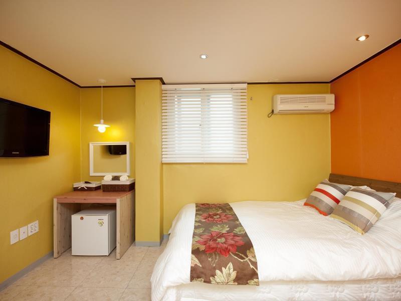 D.H Sinchon Guesthouse Сеул Екстериор снимка